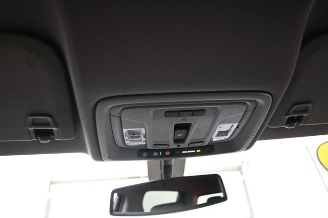 Used 2022 Chevrolet Silverado 2500 LTZ w/ LTZ Convenience Package AWD/4WD image 10