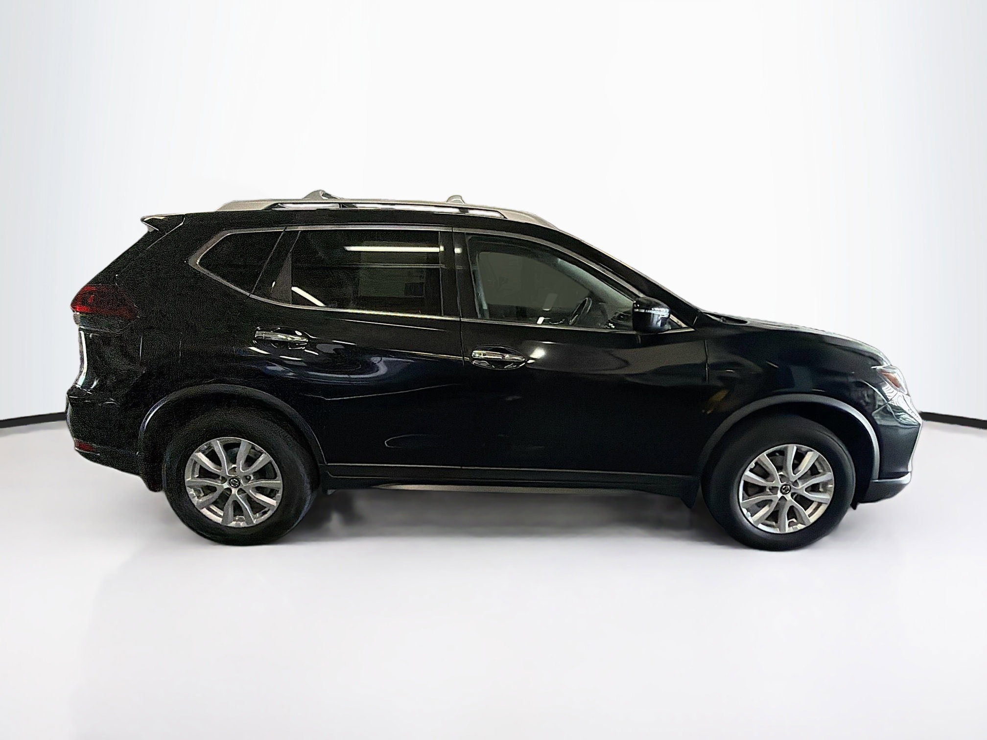 Used 2020 Nissan Rogue SV AWD/4WD image 10