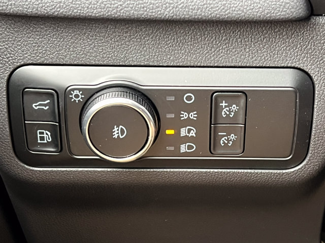 New 2024 Ford Escape SE FWD image 13