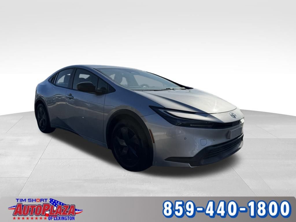 Used 2024 Toyota Prius LE image 7
