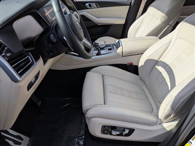 Used 2021 BMW X5 sDrive40i w/ M Sport Package image 14