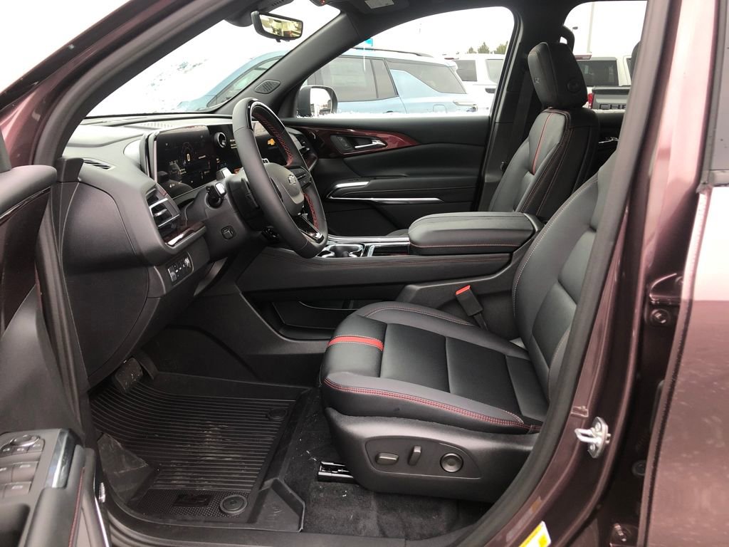 New 2026 Chevrolet Traverse RS w/ LPO, Floor Liner Package image 9