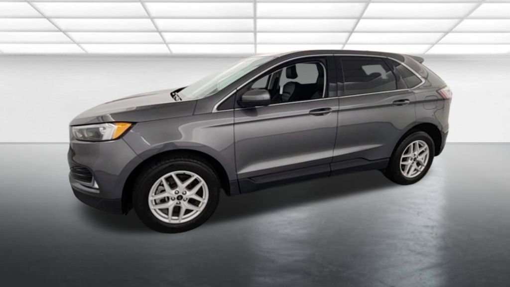Used 2023 Ford Edge SEL w/ Convenience Package image 3