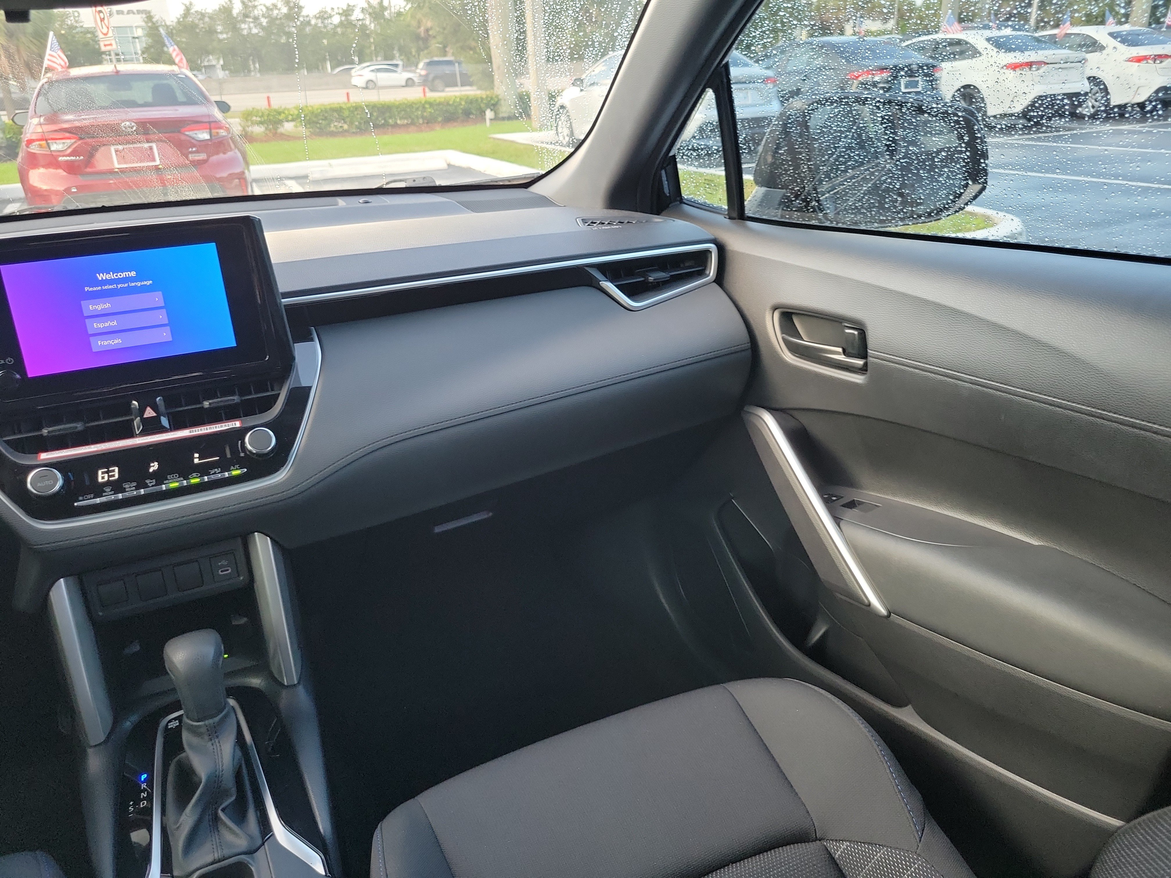 Used 2024 Toyota Corolla Cross AWD Hybrid image 17
