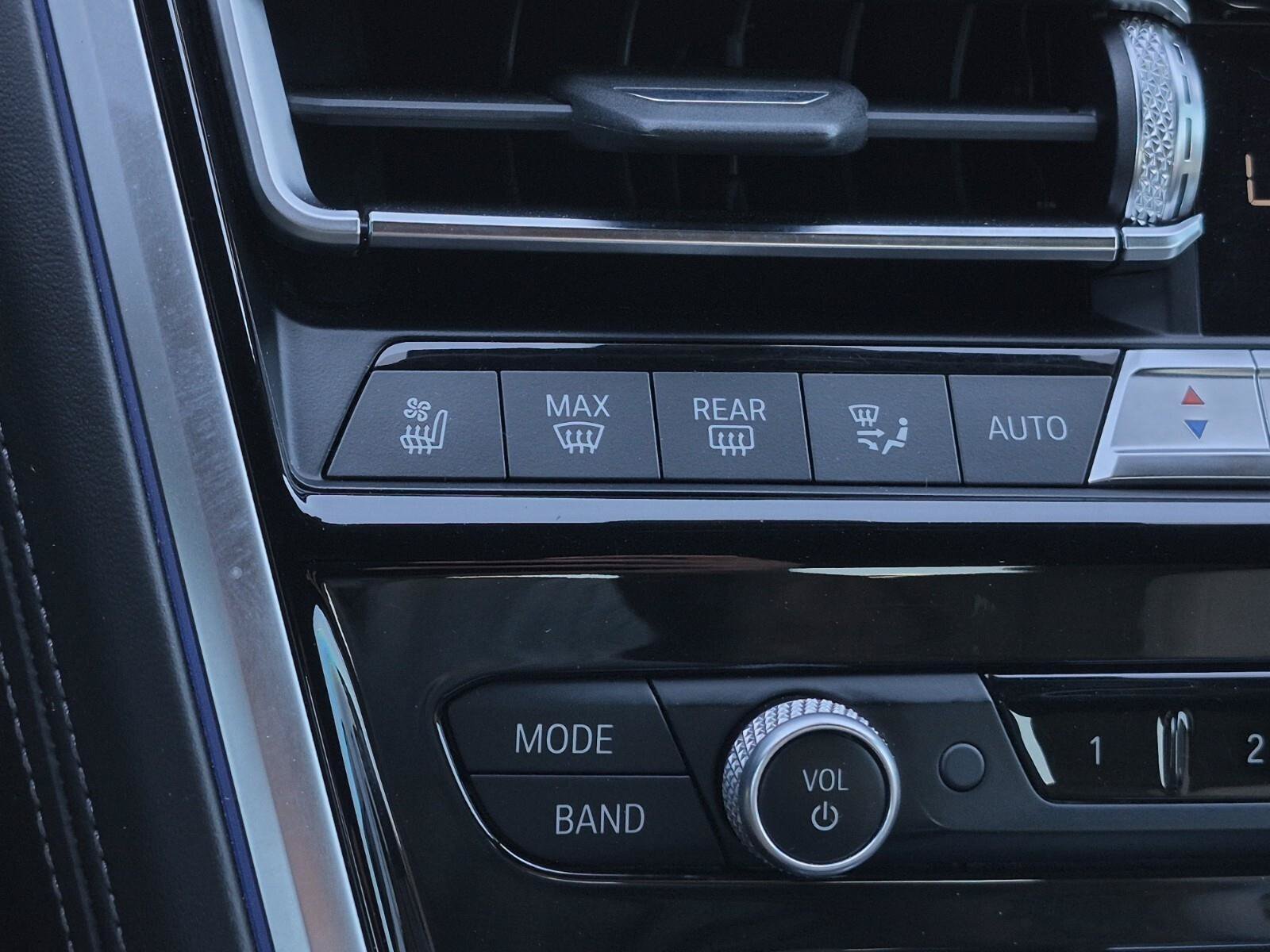 Used 2020 BMW M8 Convertible AWD/4WD image 35