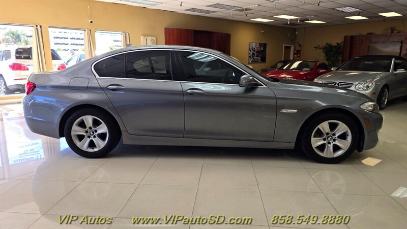Used 2012 BMW 528i Sedan RWD image 5