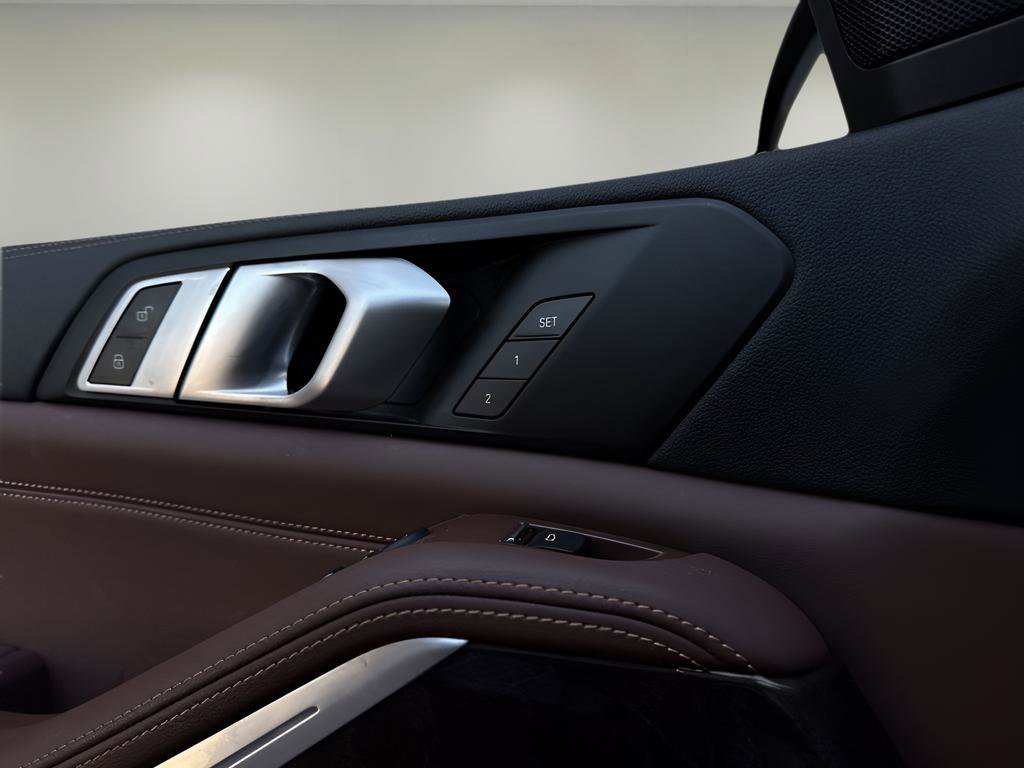 Used 2023 BMW X5 xDrive40i w/ Premium Package image 18