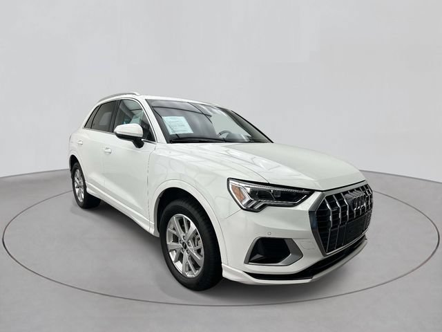 Certified 2023 Audi Q3 2.0T Premium w/ Convenience Package AWD/4WD image 5