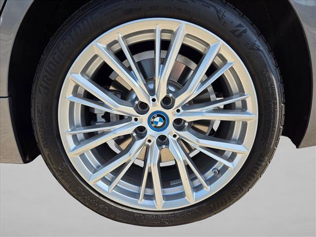 Used 2024 BMW 330e w/ Premium Package RWD image 30