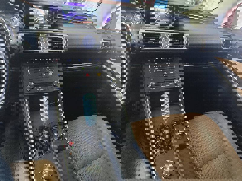 Used 2016 Lexus IS 200t image 22