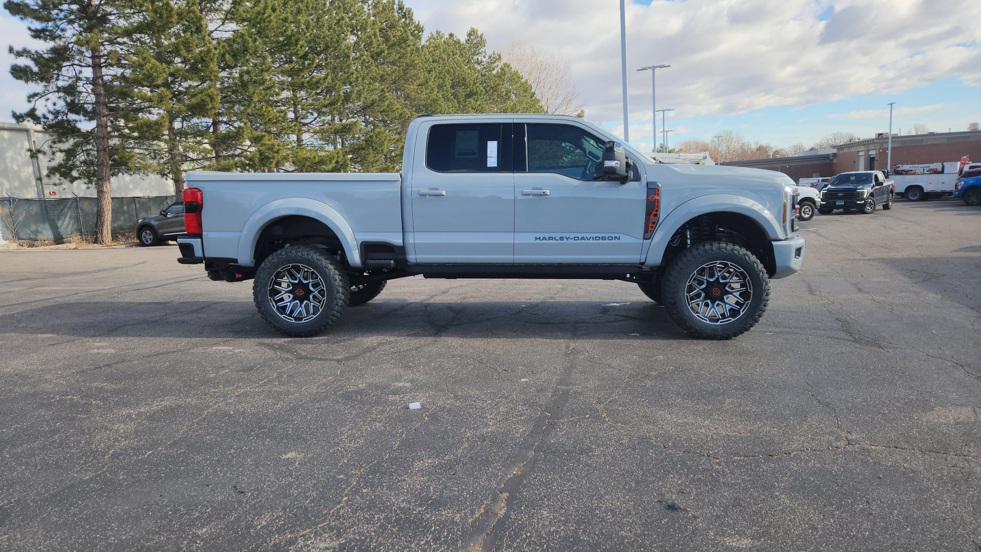 New 2026 Ford F250 Lariat w/ Black Appearance Package image 17