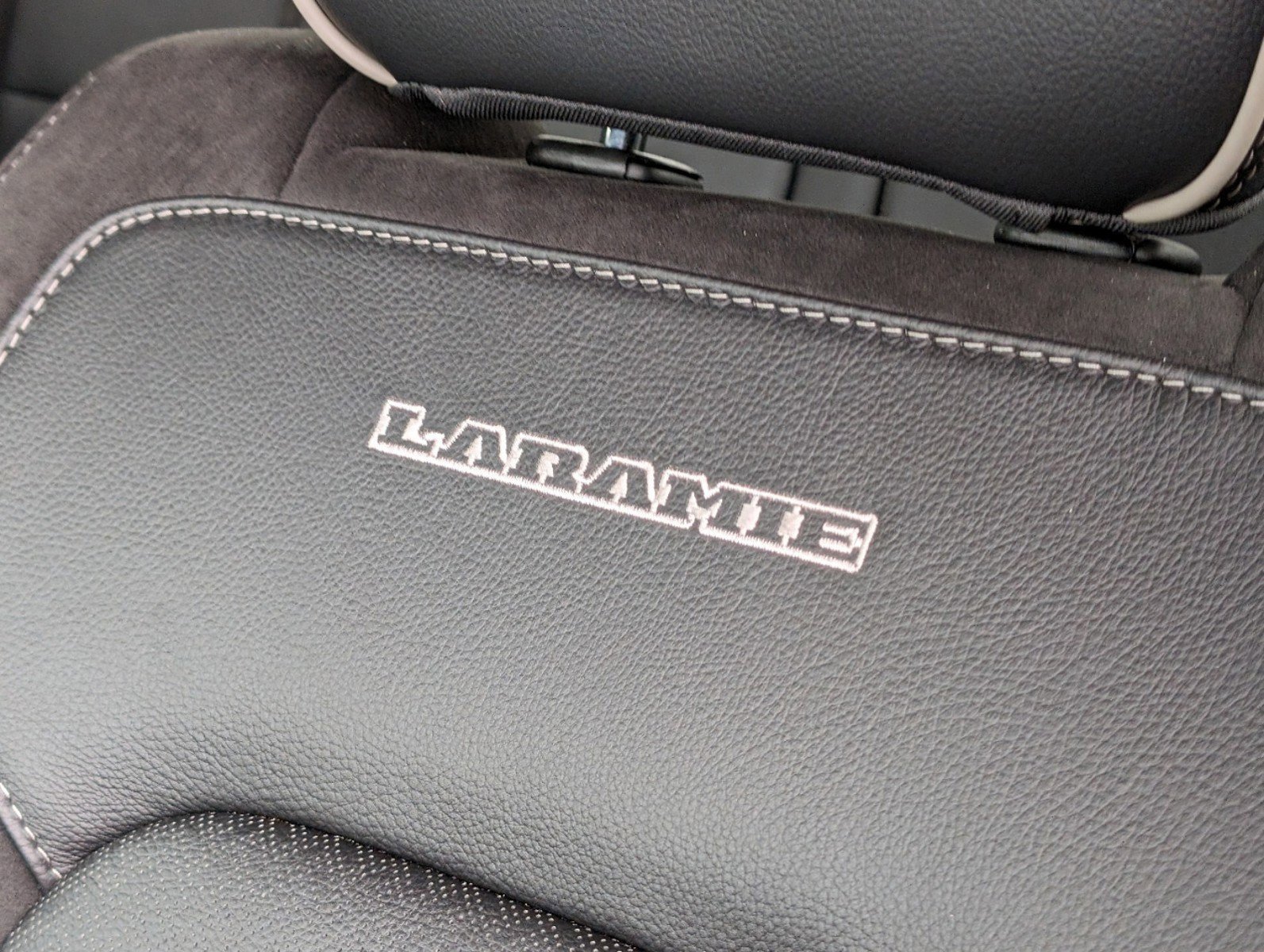 New 2023 RAM 1500 Laramie image 21