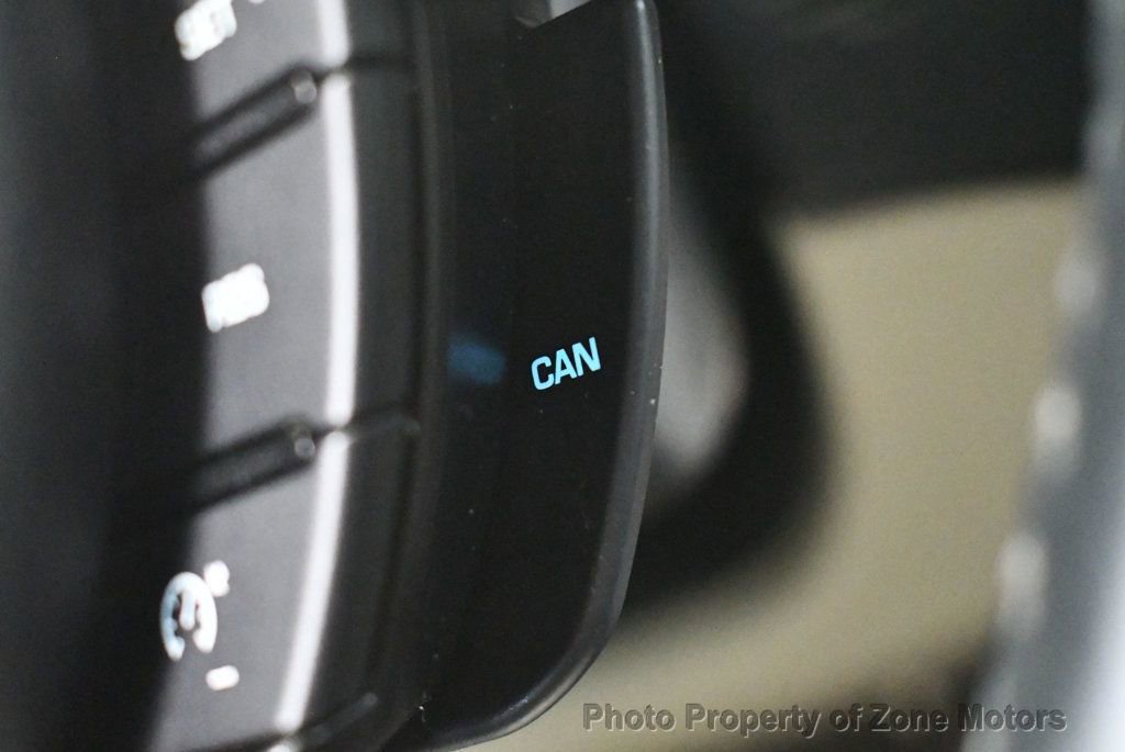 Used 2015 Jaguar XJ image 38