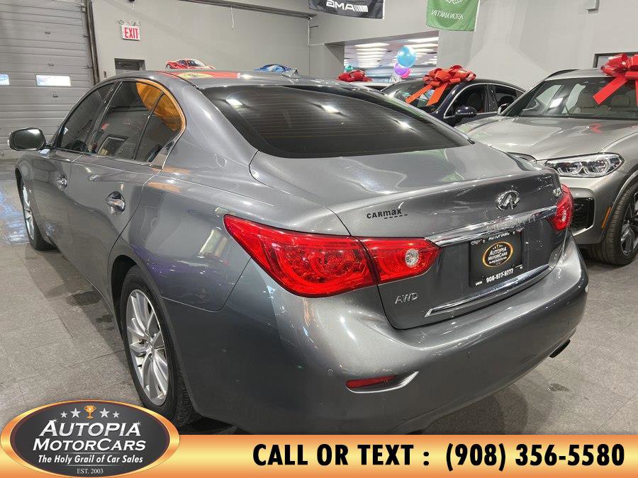 Used 2017 INFINITI Q50 3.0t Premium w/ Driver Assistance Package image 4