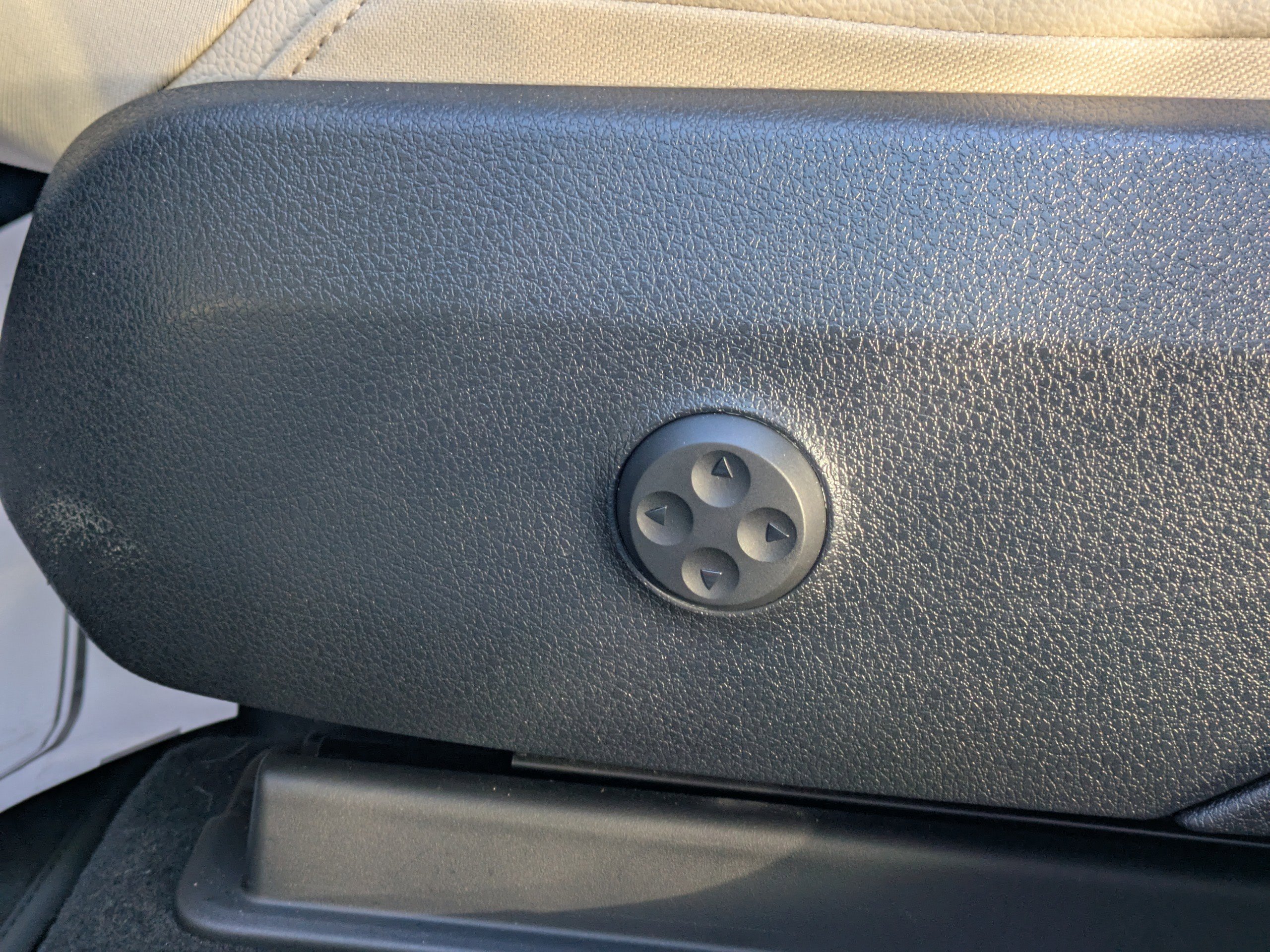 Certified 2024 Mercedes-Benz GLC 300 image 24