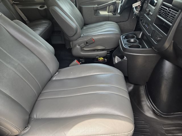 Used 2024 Chevrolet Express 3500 LS RWD image 12