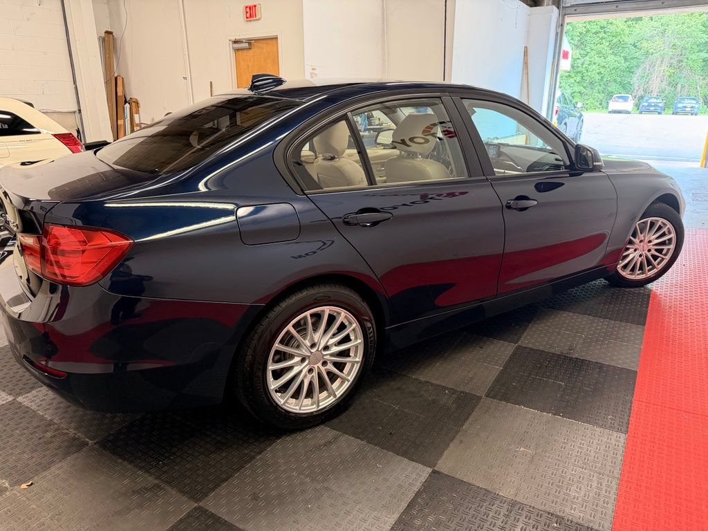 Used 2014 BMW 328d xDrive Sedan AWD/4WD image 11