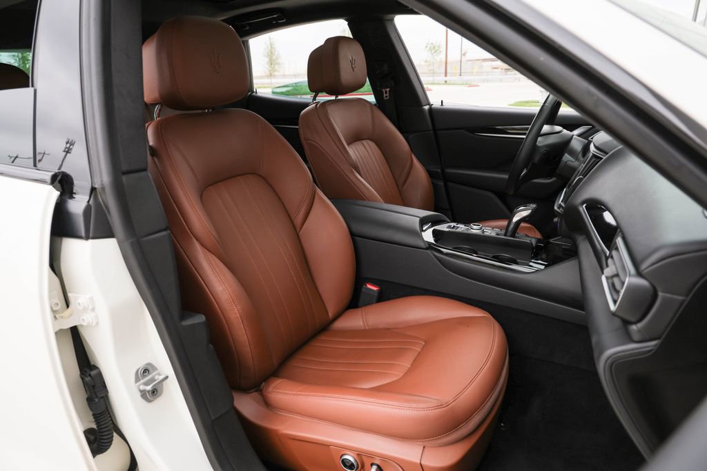 Used 2021 Maserati Levante image 22