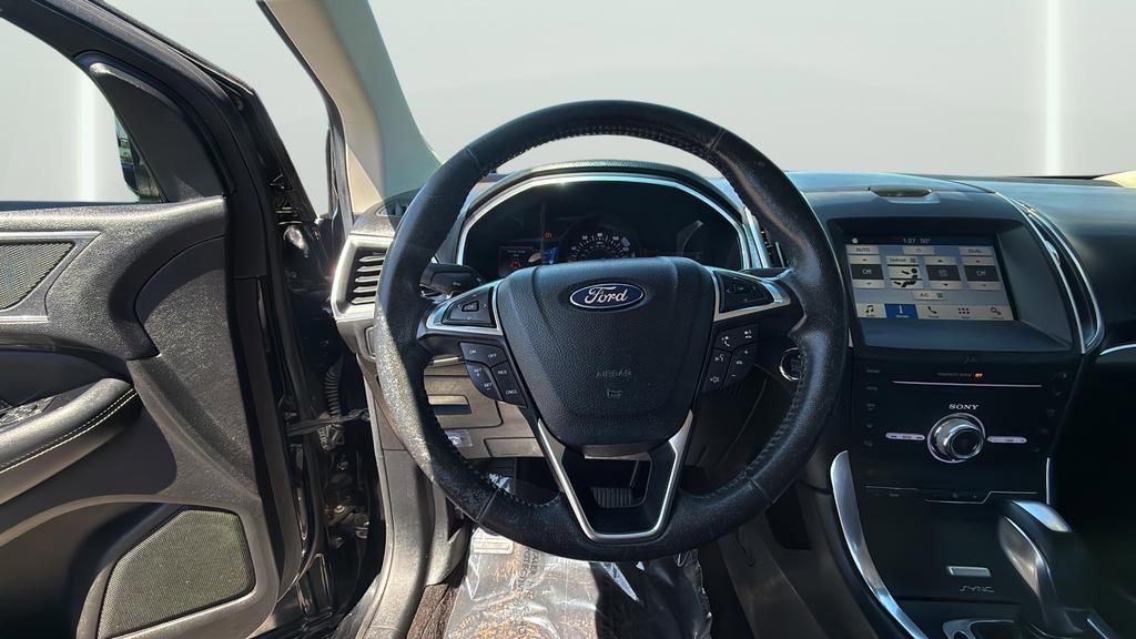 Used 2017 Ford Edge Titanium AWD/4WD image 22