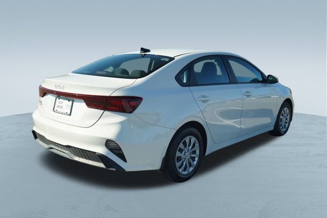 Used 2024 Kia Forte LX image 9