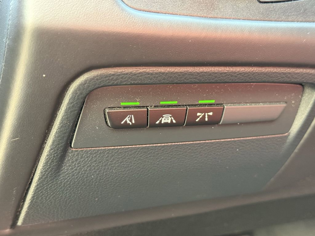 Used 2017 BMW M4 Convertible image 20