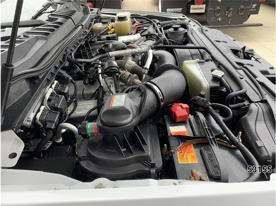 Used 2019 Ford F550 4x4 Crew Cab Super Duty w/ Power Equipment Group image 13