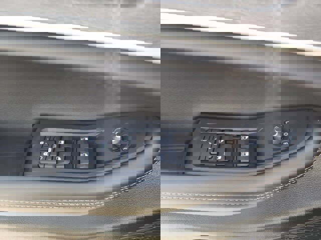 New 2025 Jeep Grand Cherokee Limited w/ Luxury Tech Group II image 20