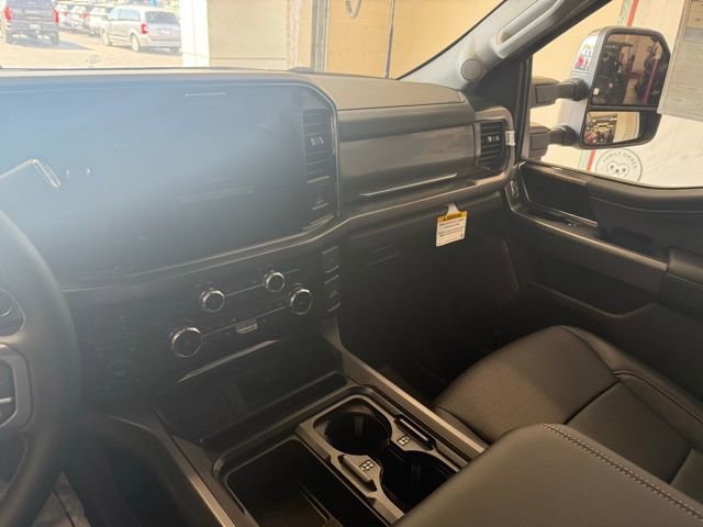 New 2026 Ford F350 Lariat w/ Chrome Package image 19