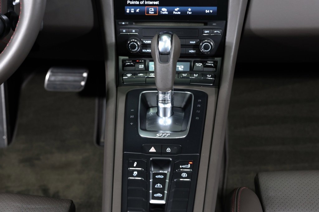 Used 2019 Porsche 911 Turbo image 33