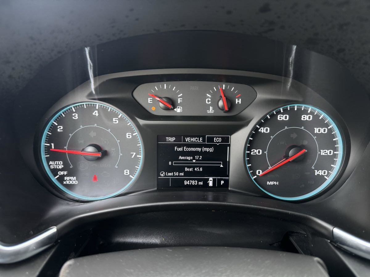 Used 2022 Chevrolet Equinox LS w/ LPO, Floor Liner Package AWD/4WD image 9