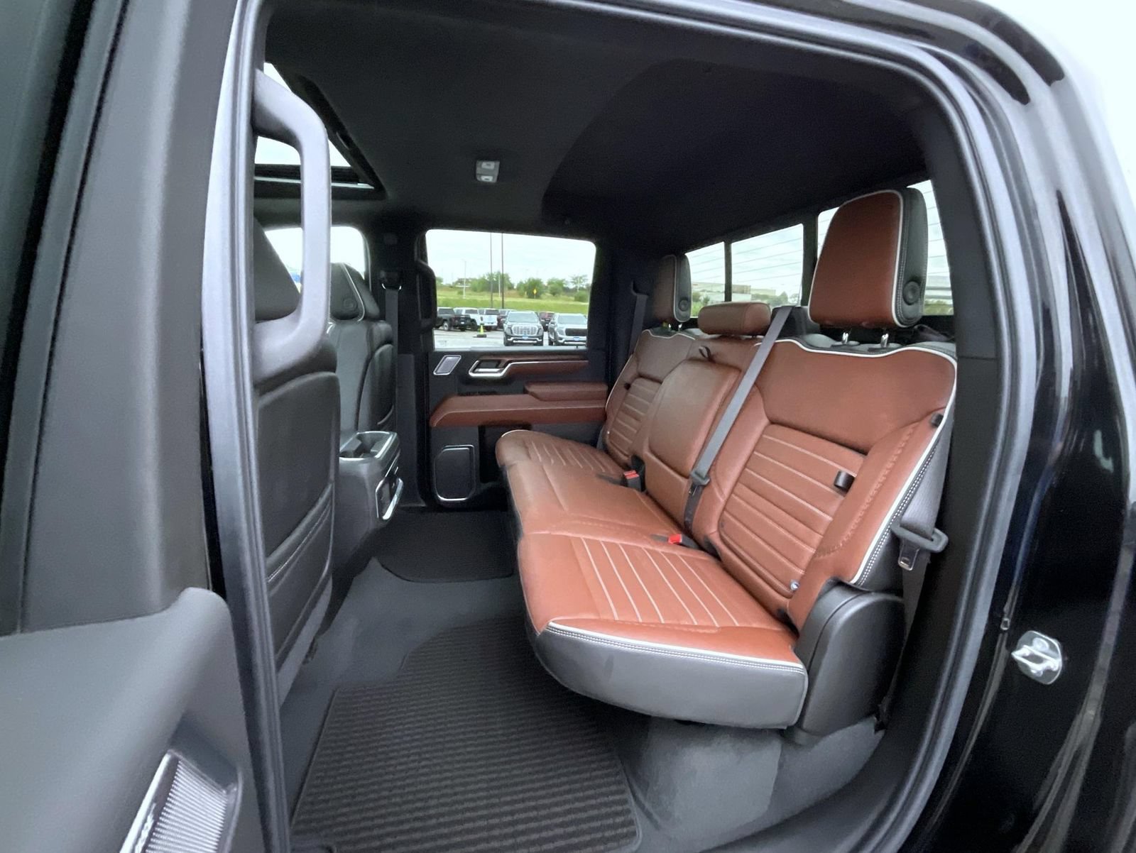Certified 2024 GMC Sierra 2500 Denali Ultimate AWD/4WD image 19