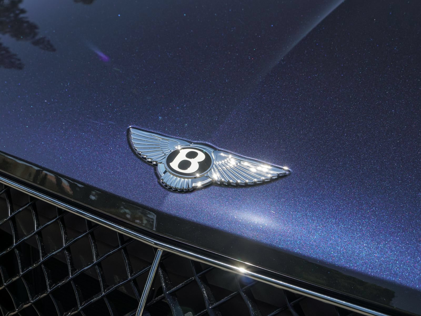 Used 2024 Bentley Bentayga AWD/4WD image 26