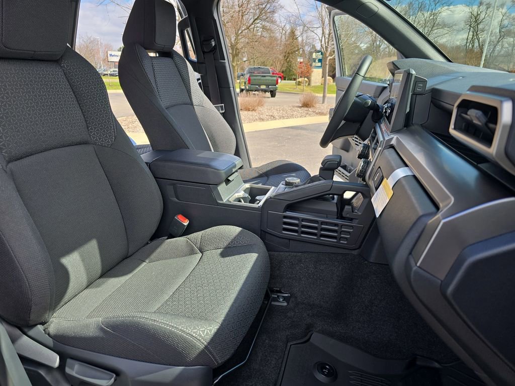 Used 2025 Toyota 4Runner SR5 image 12