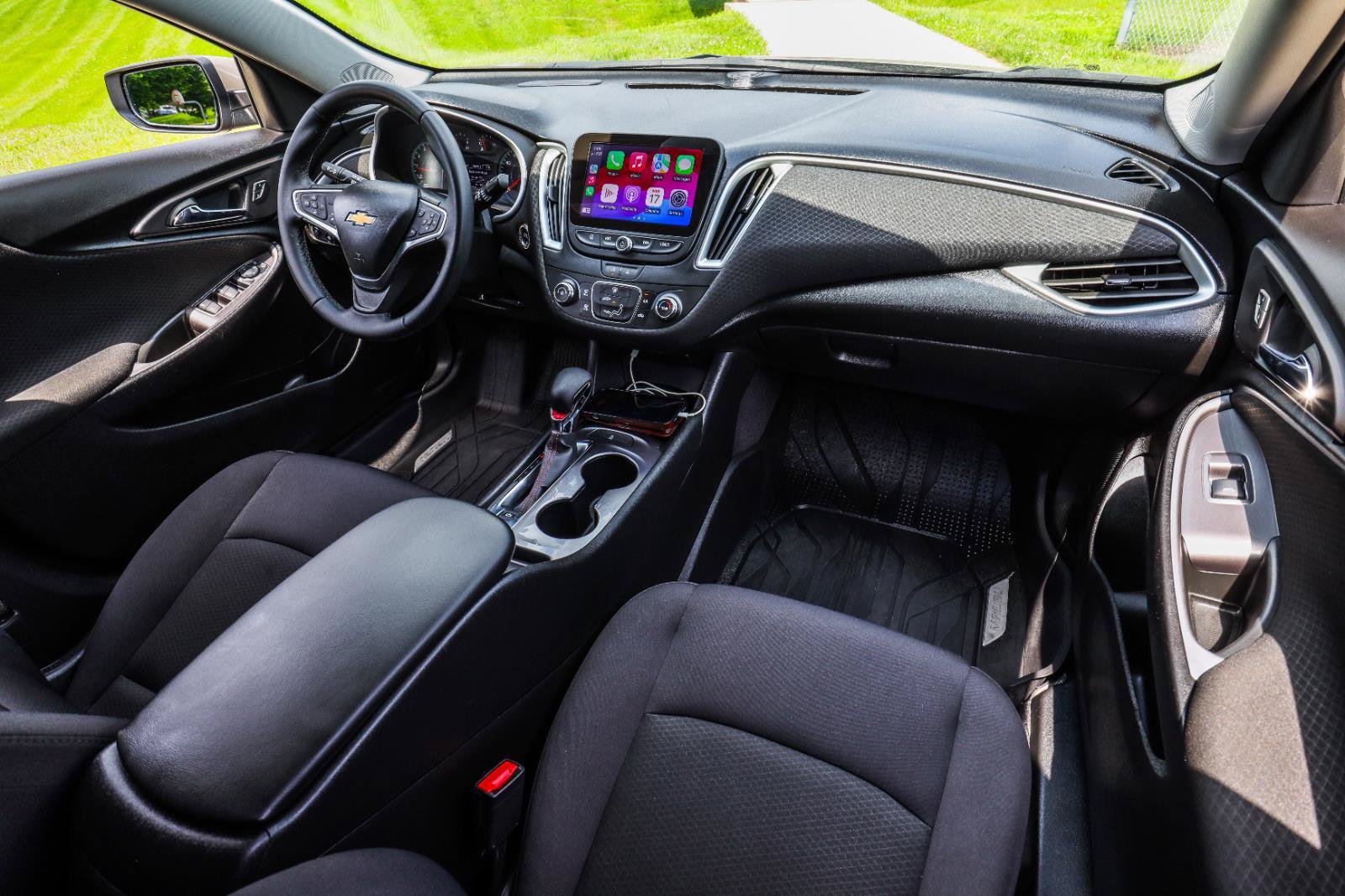Used 2023 Chevrolet Malibu RS w/ LPO, Floor Liner Package FWD image 29