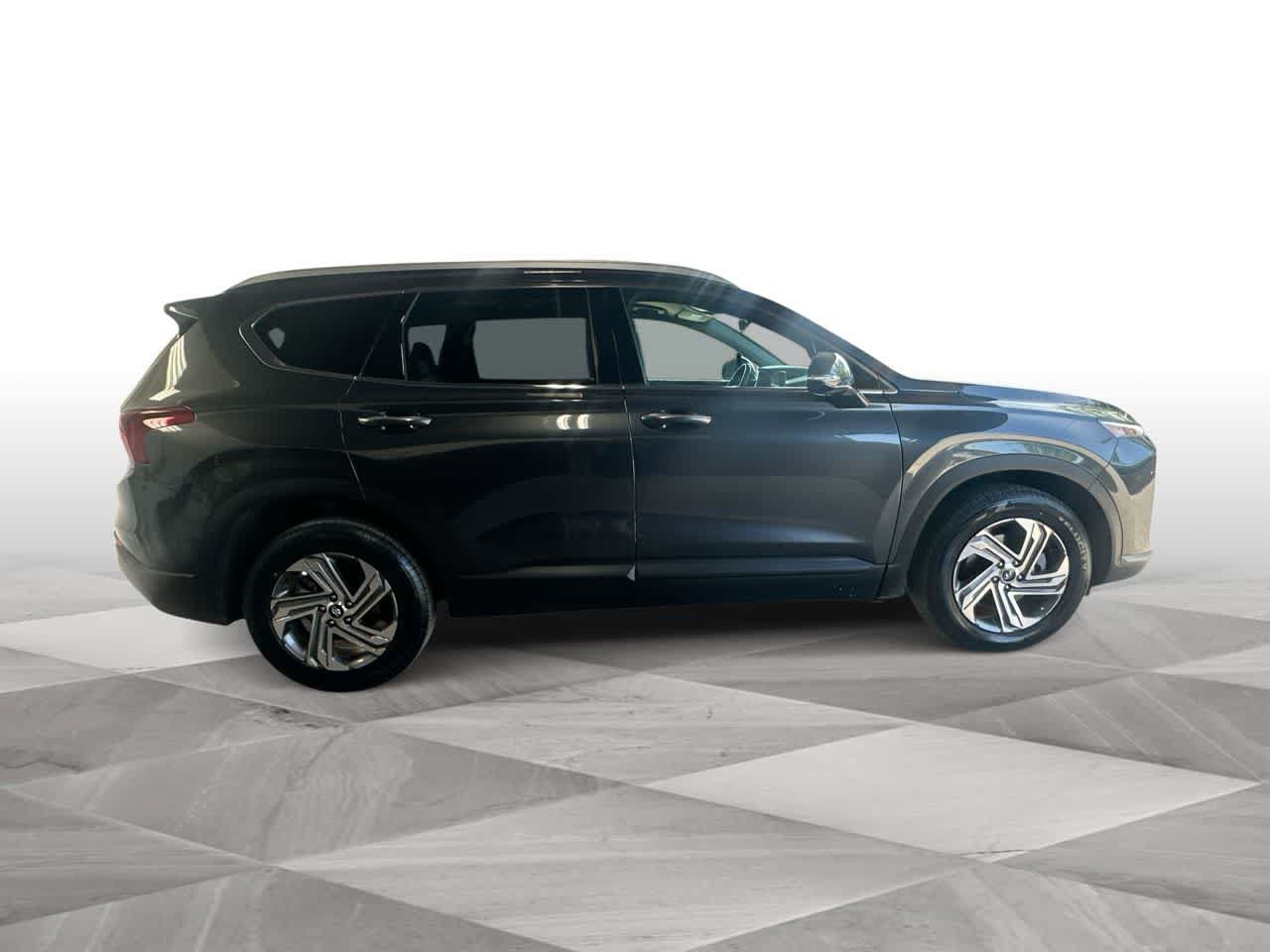 Used 2023 Hyundai Santa Fe SEL FWD image 9