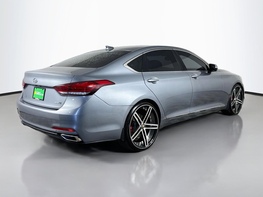Used 2016 Hyundai Genesis 3.8 AWD/4WD image 10