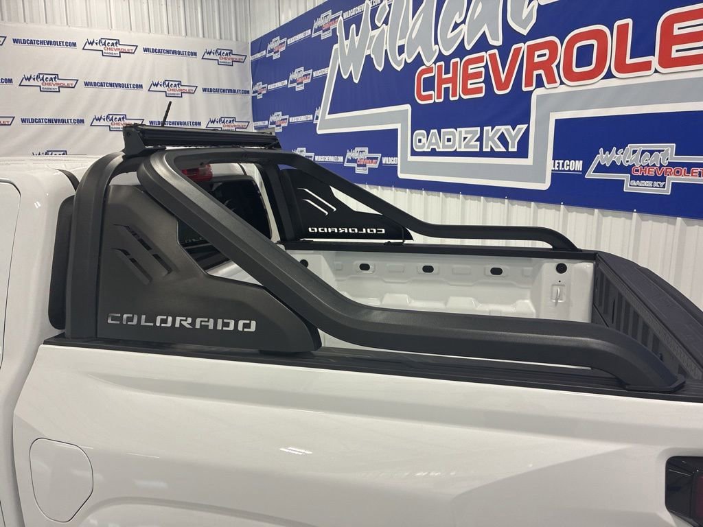 New 2025 Chevrolet Colorado Z71 w/ Midnight Edition AWD/4WD image 5
