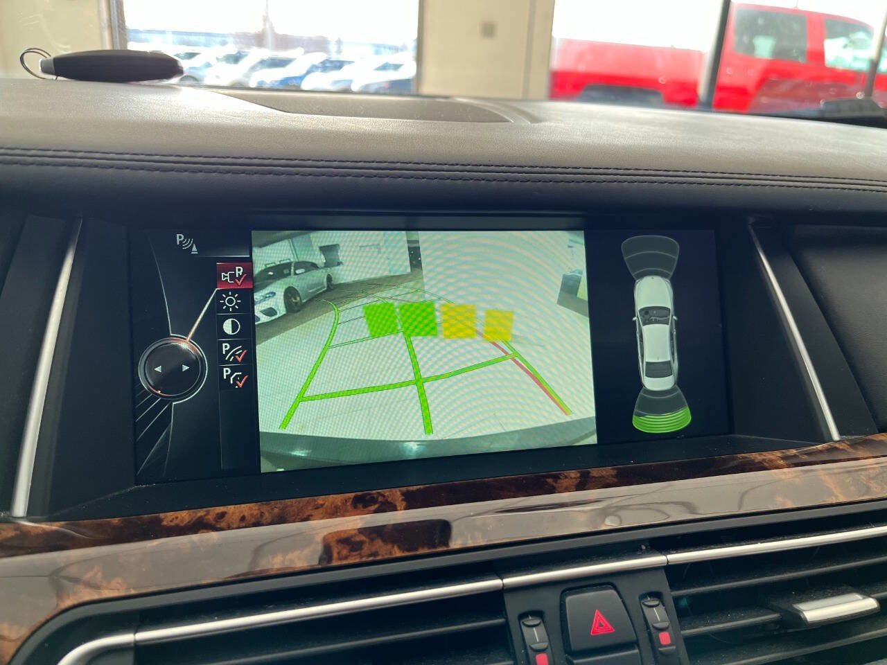 Used 2014 BMW 740Li image 36