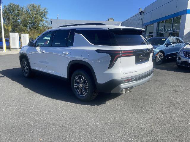 New 2026 Chevrolet Traverse LT image 3