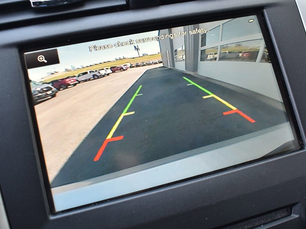 Used 2016 Ford Fusion SE w/ Equipment Group 202A image 19