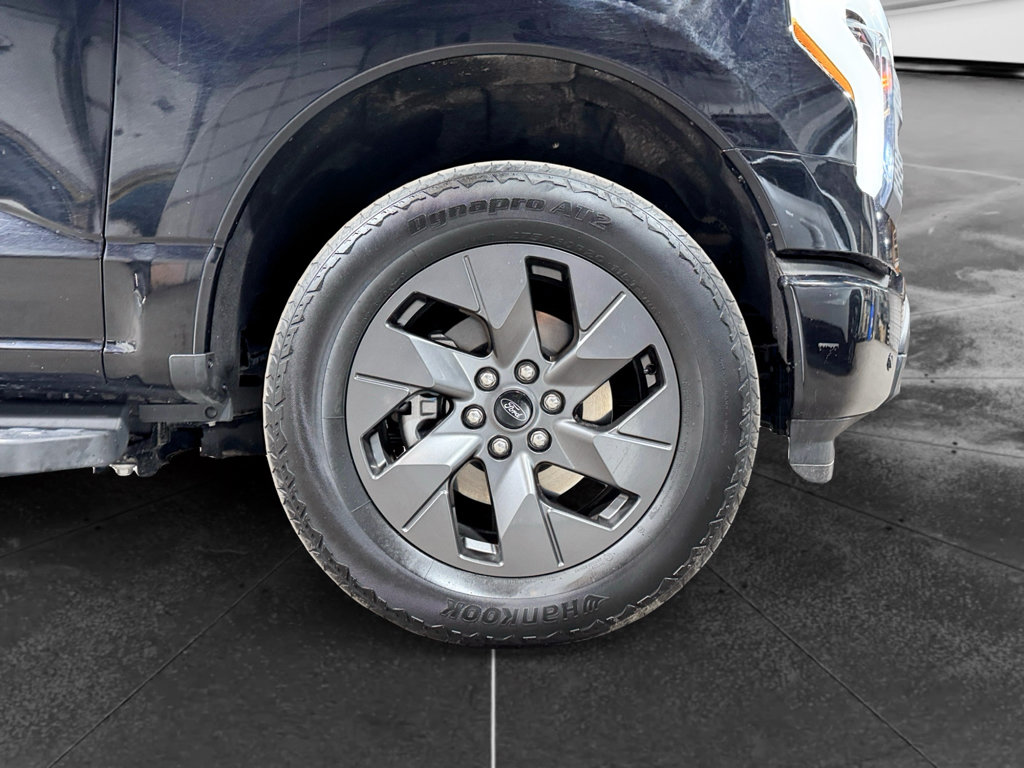 Used 2024 Ford F150 Lightning Flash AWD/4WD image 38