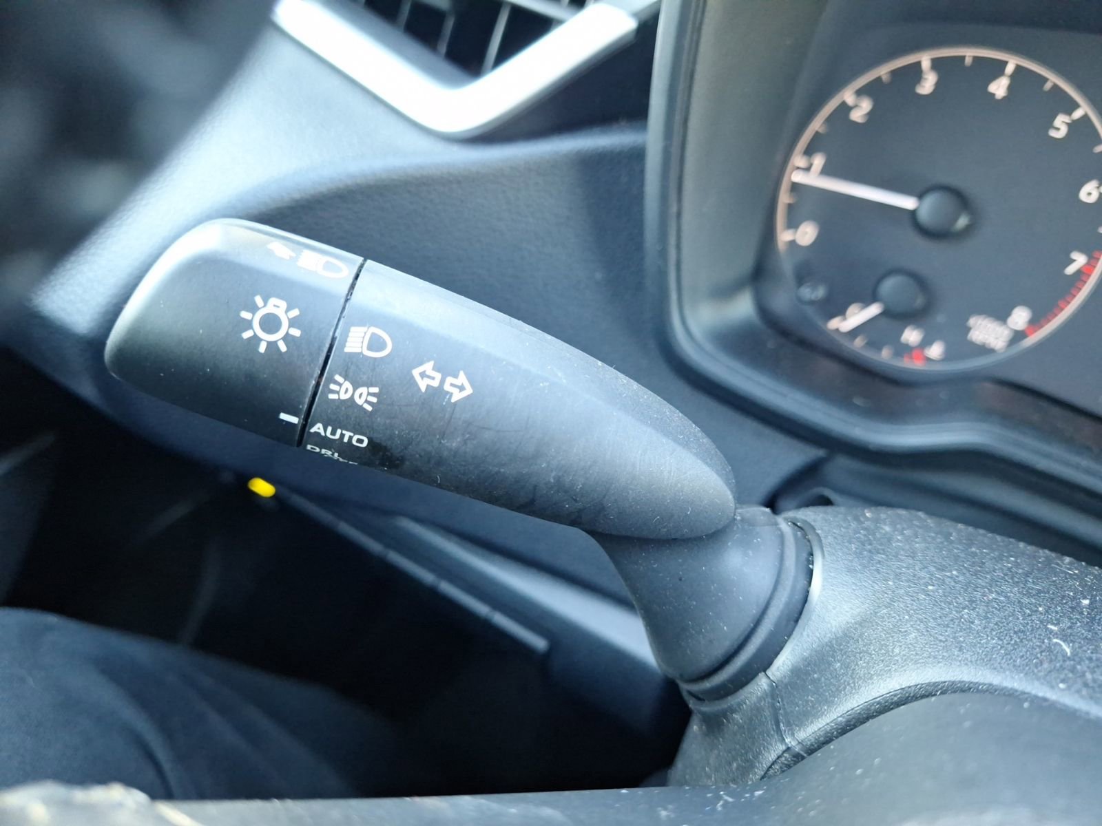 Used 2023 Toyota Corolla SE image 23