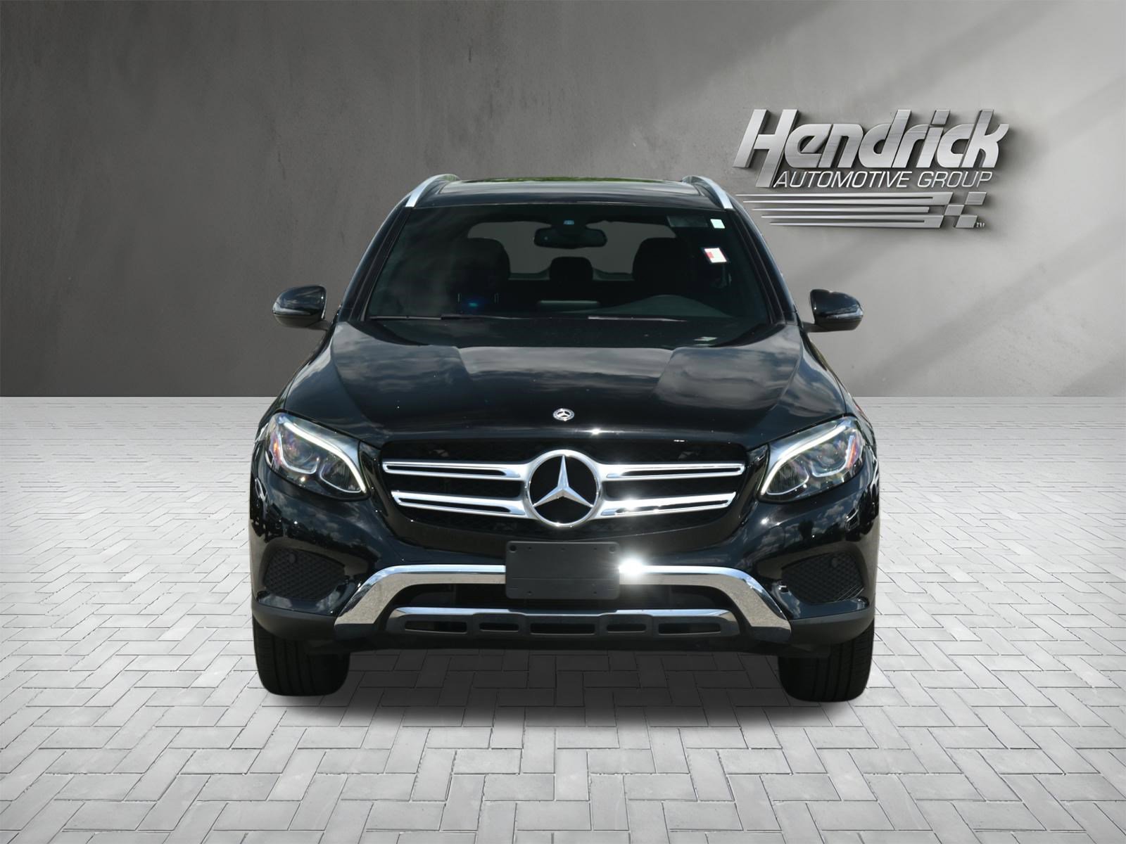 Used 2019 Mercedes-Benz GLC 300 4MATIC w/ Premium Package image 3