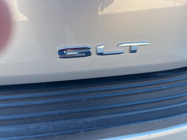 Used 2023 GMC Yukon SLT w/ SLT Premium Package AWD/4WD image 5