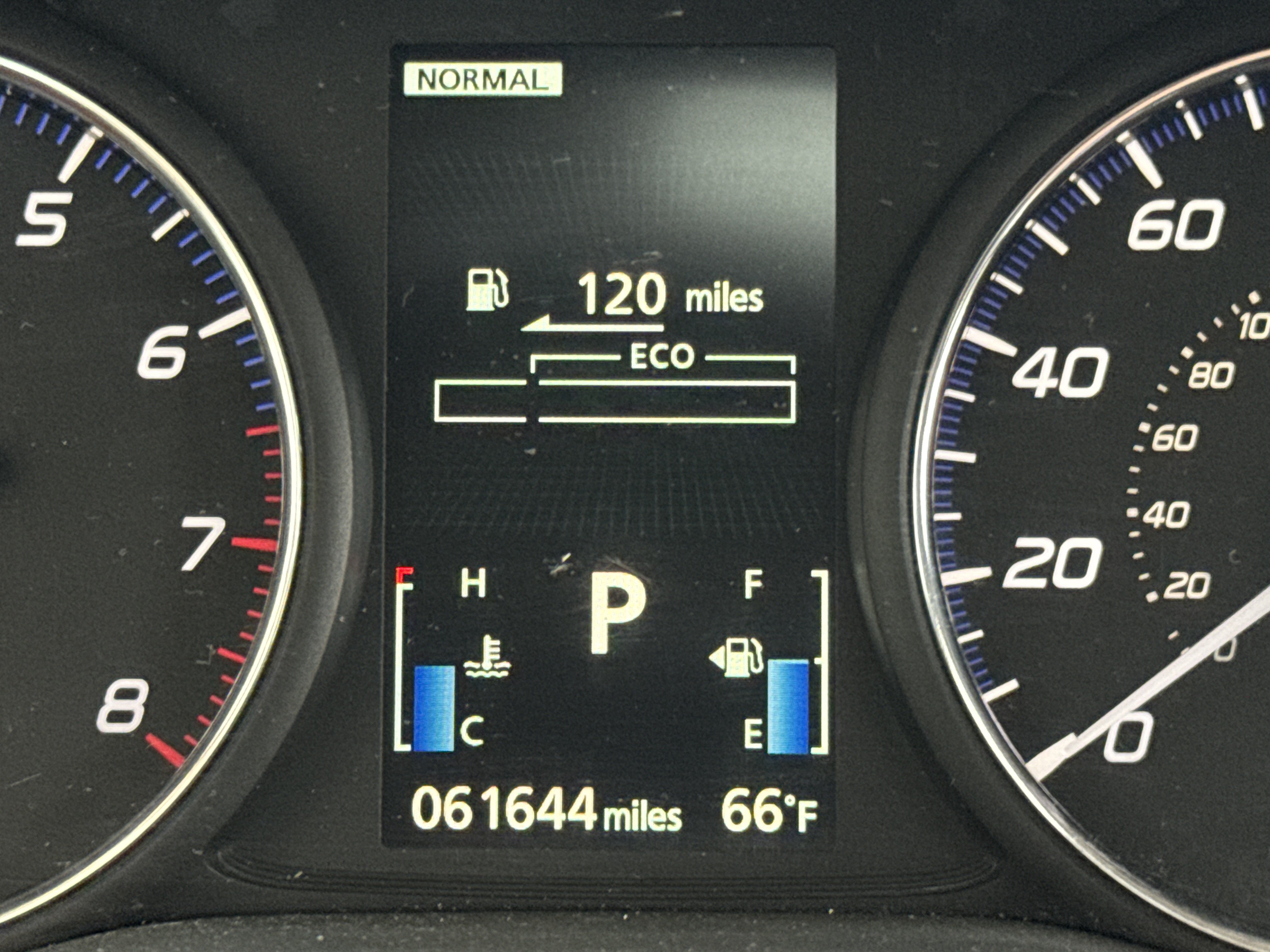 Used 2015 Mitsubishi Outlander SE AWD/4WD image 23