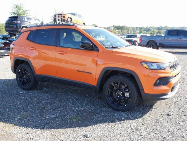 New 2026 Jeep Compass Latitude image 4