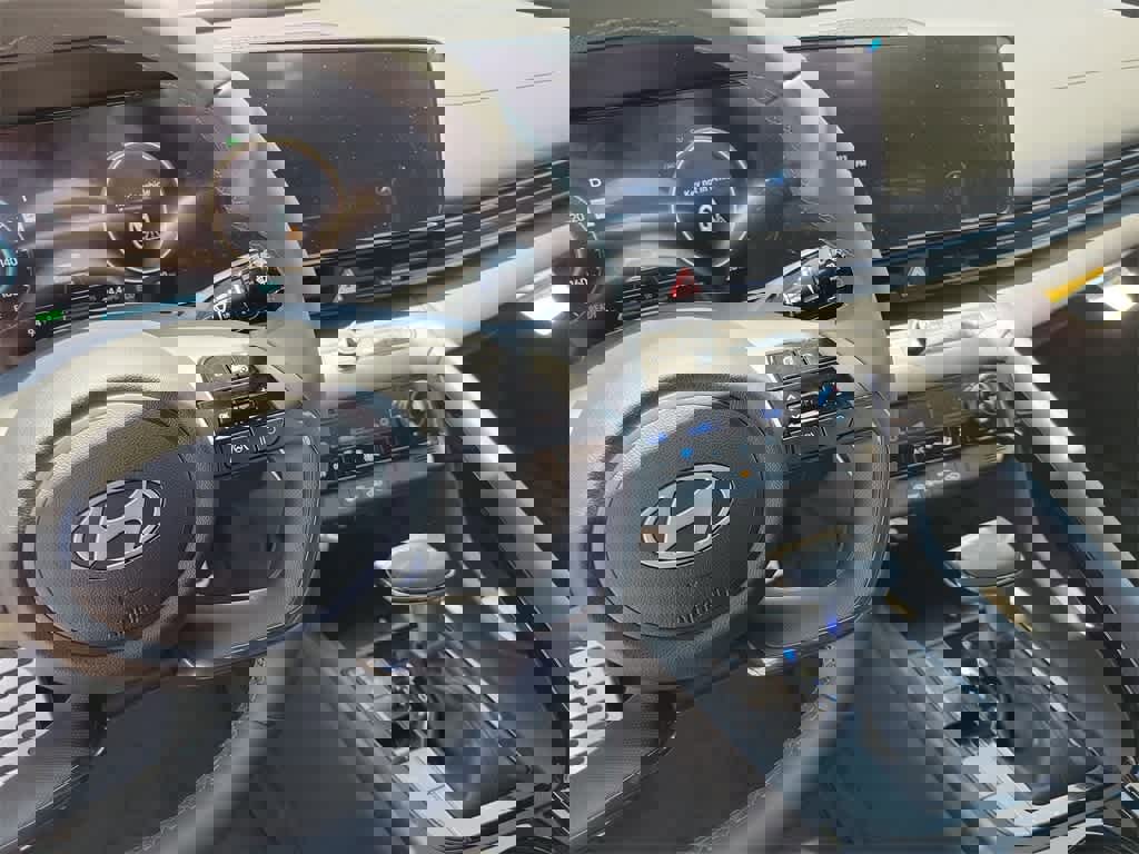 New 2025 Hyundai Elantra SEL image 29