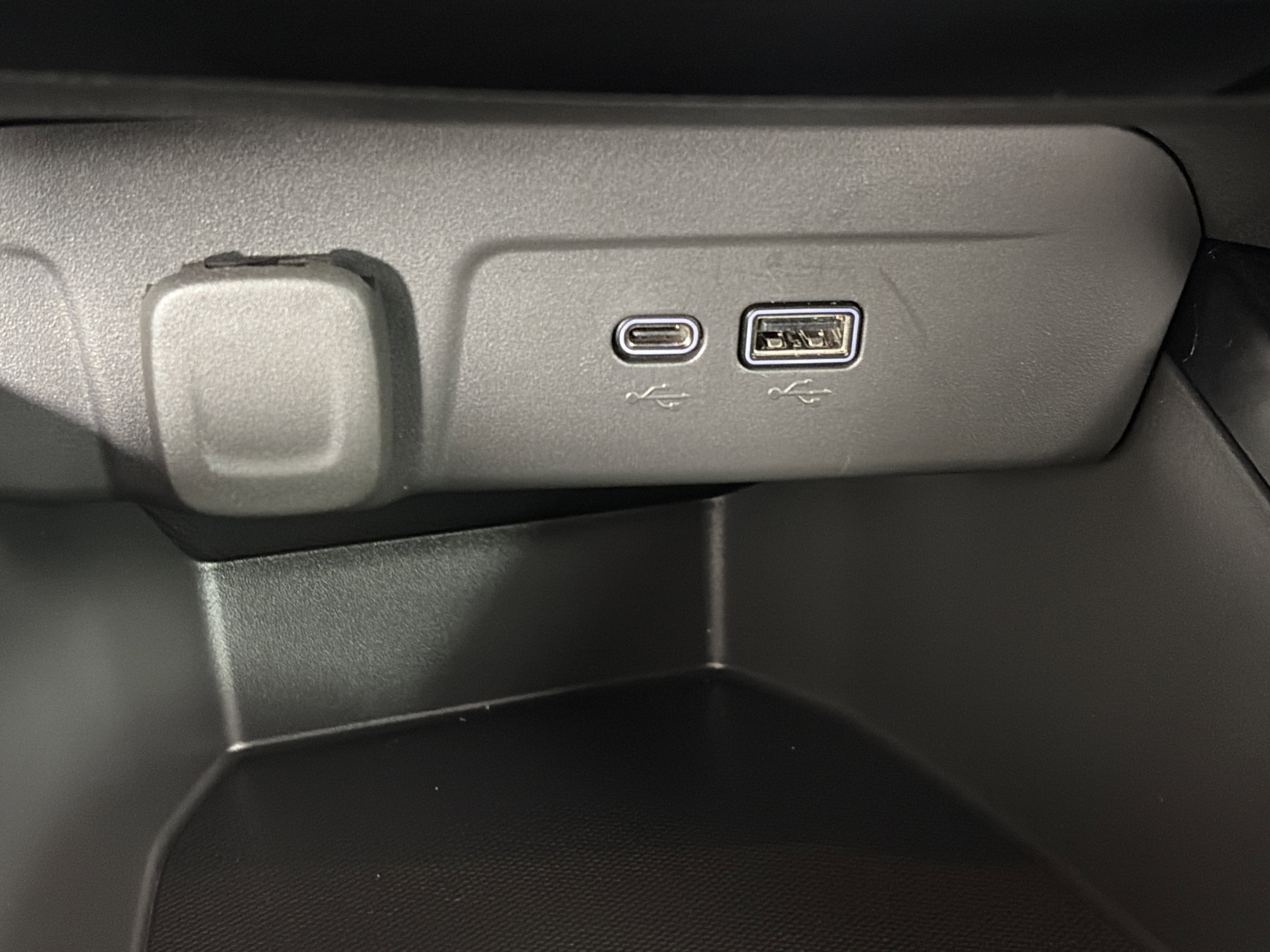 Used 2024 Chevrolet Trax RS image 23