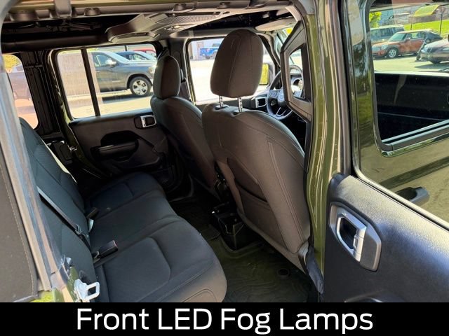 Used 2022 Jeep Wrangler Unlimited Sport AWD/4WD image 32