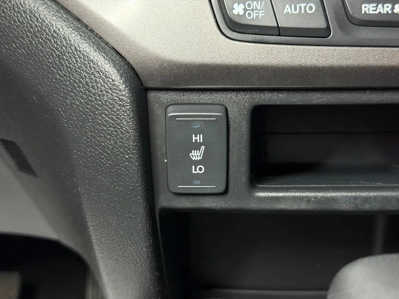 Used 2017 Honda Pilot EX-L image 39